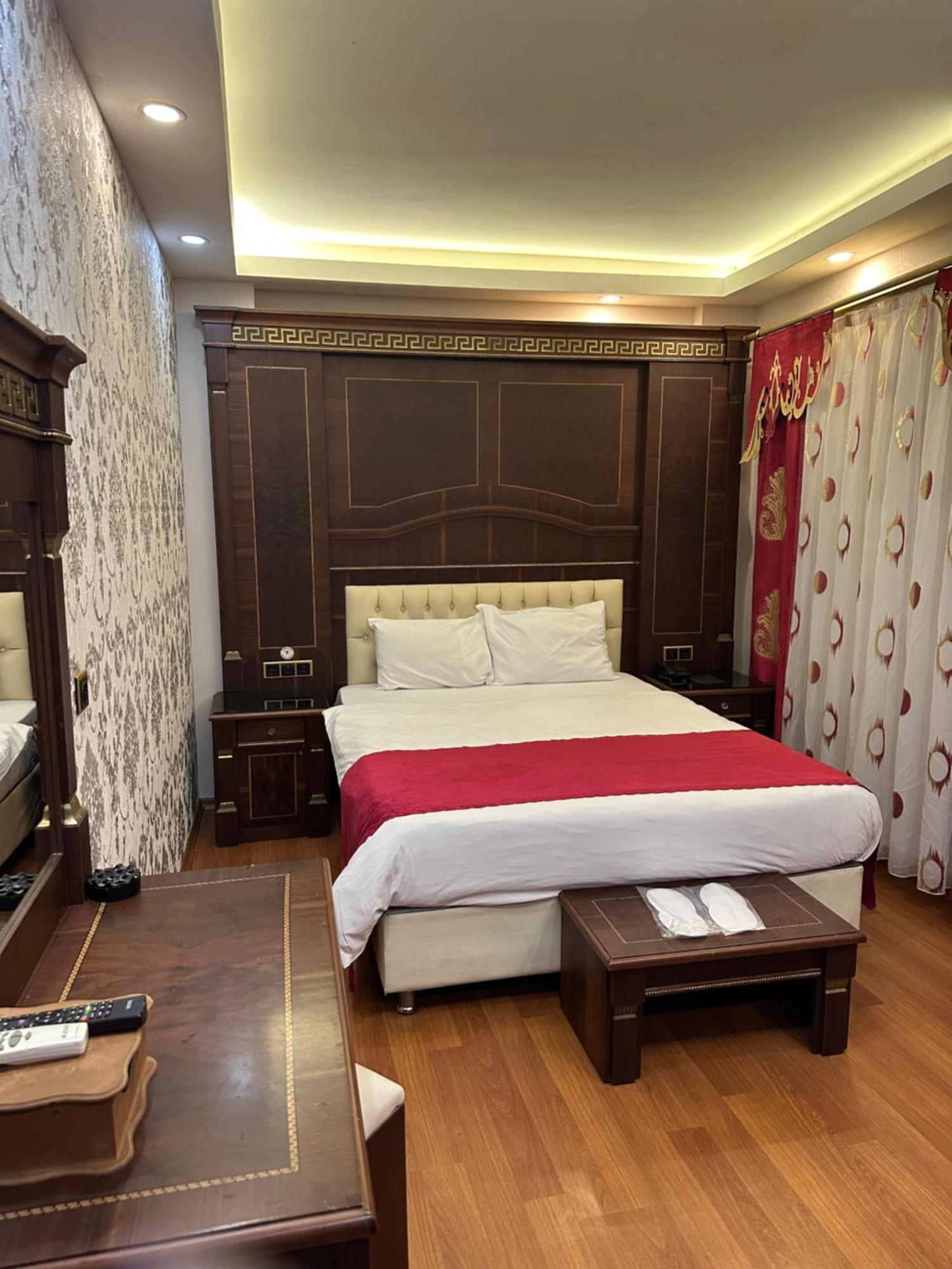 Napolyon Hotel อิสตันบูล ภายนอก รูปภาพ