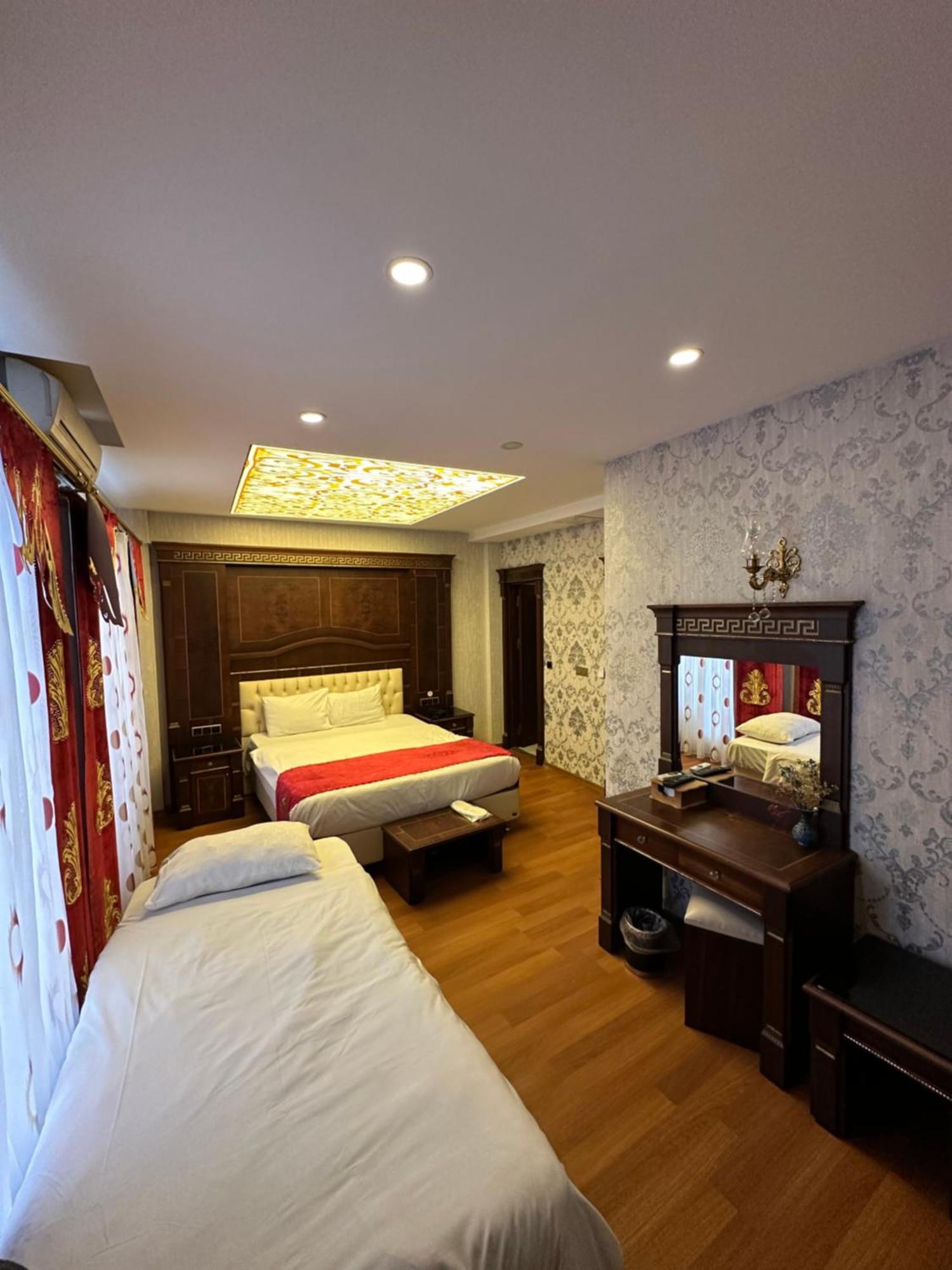Napolyon Hotel อิสตันบูล ภายนอก รูปภาพ