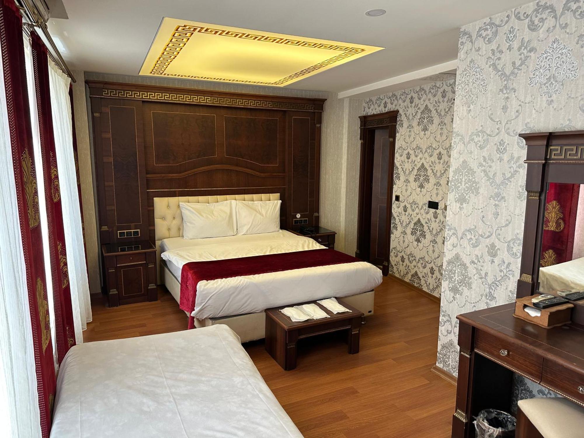 Napolyon Hotel อิสตันบูล ภายนอก รูปภาพ