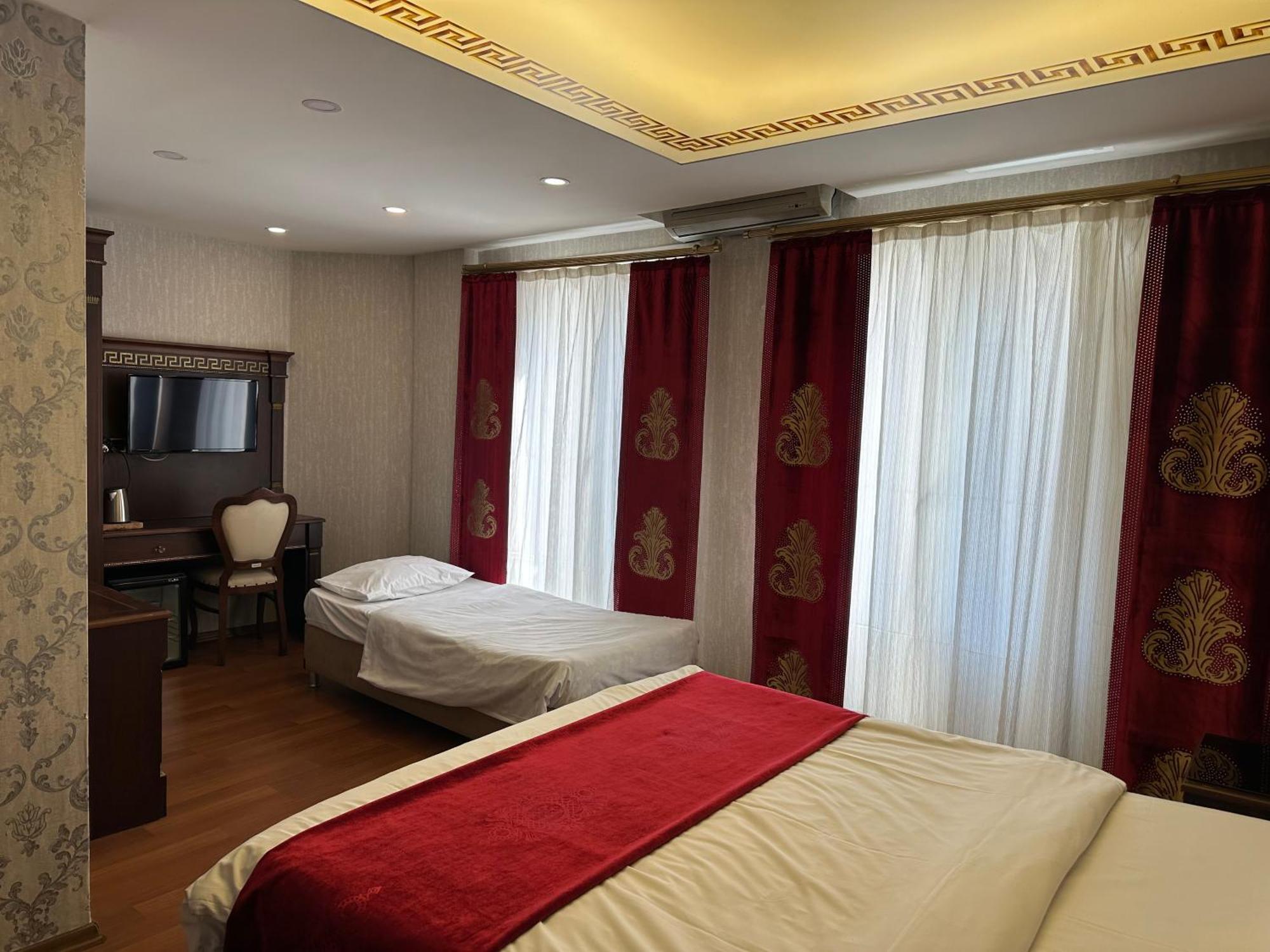 Napolyon Hotel อิสตันบูล ภายนอก รูปภาพ